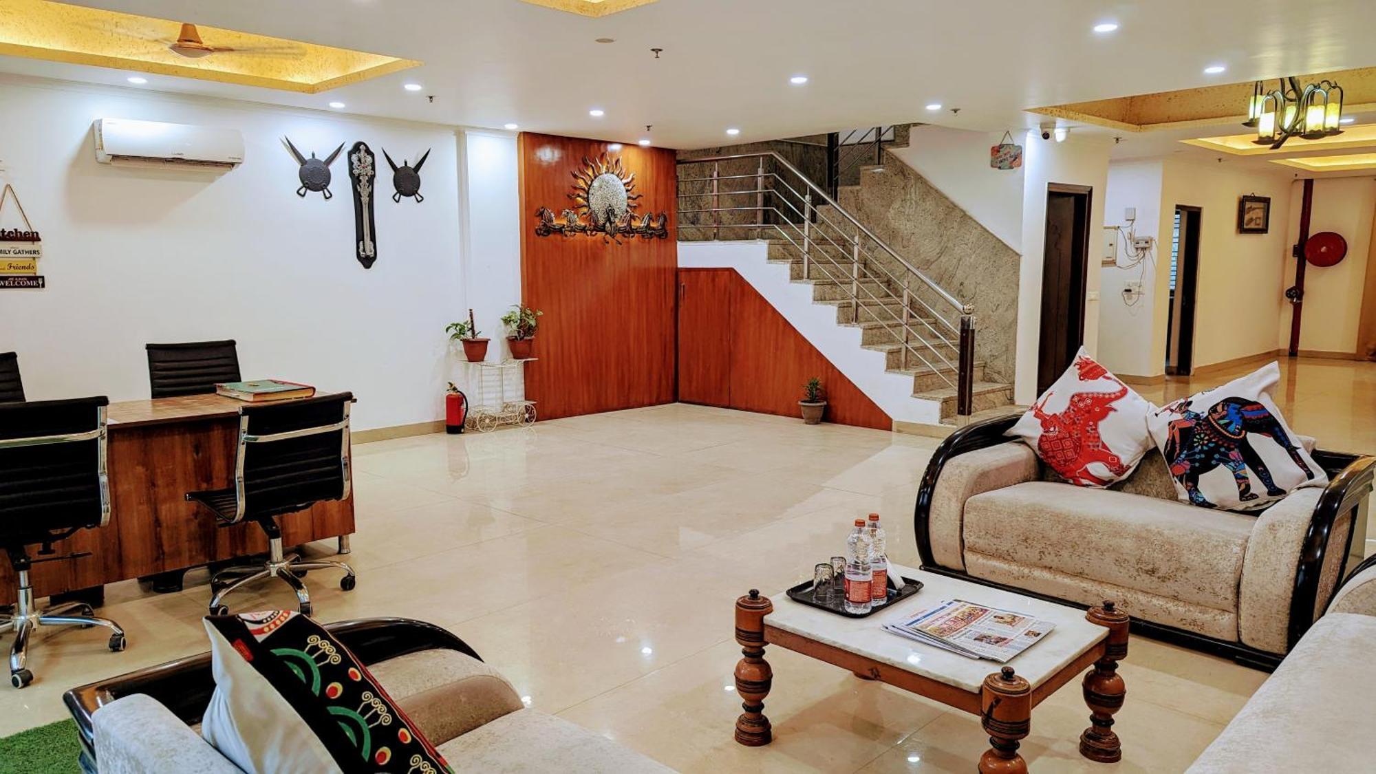 Hotel Moon Taj Near Yashobhoomi Convention Centre เดลี ภายนอก รูปภาพ