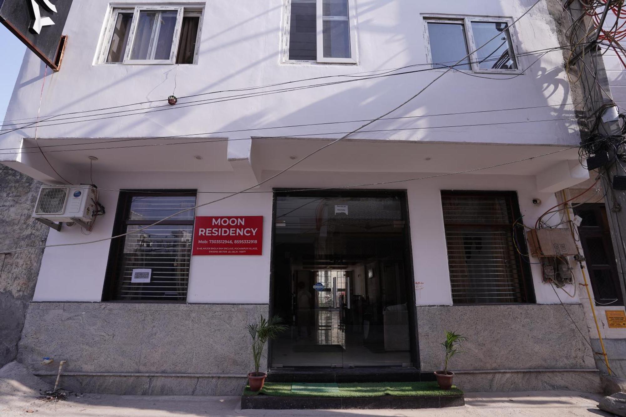 Hotel Moon Taj Near Yashobhoomi Convention Centre เดลี ภายนอก รูปภาพ
